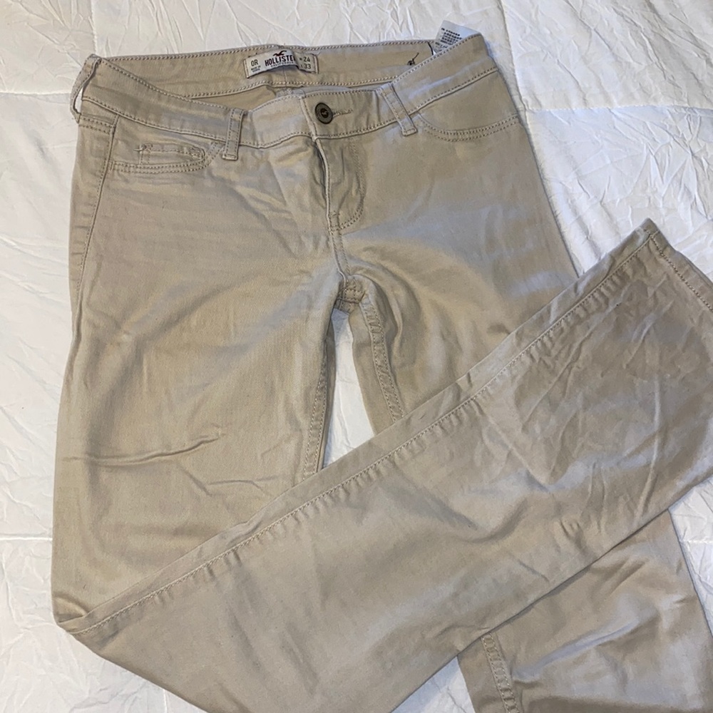 Hollister Kakis